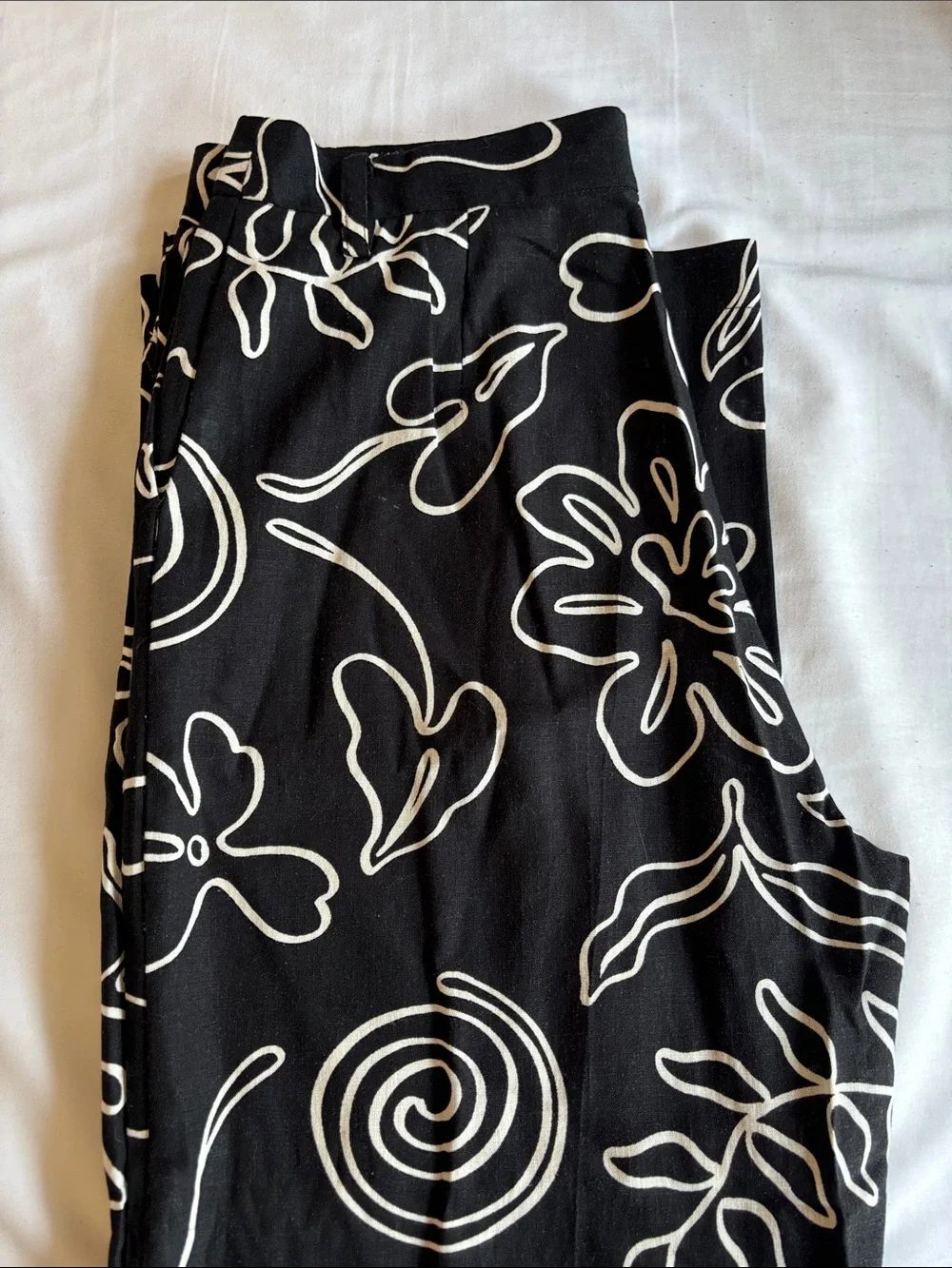 Mango Black Wide-Leg linen Pants with White Botanical Print